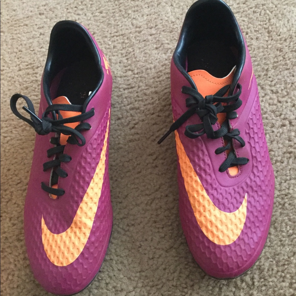 Women’s Nike hypervenom soccer cleats